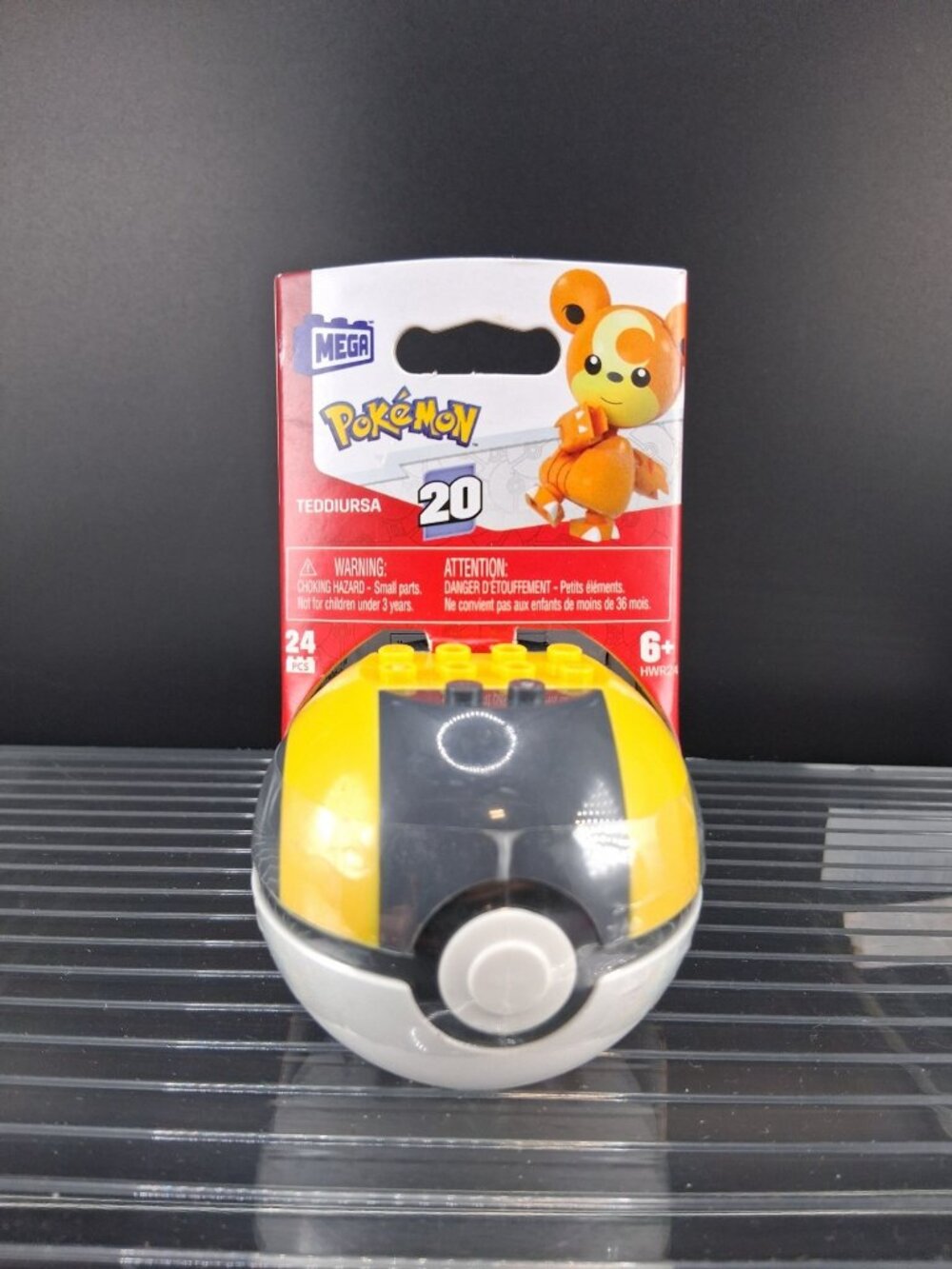 Mega Pokémon Teddiursa Poké Ball Building Toy 24 Pieces